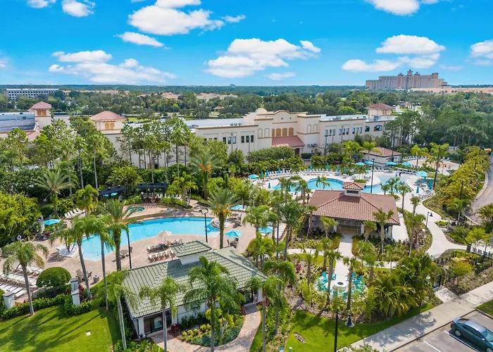 Updated Vista Cay Townhome, 10 Min From Universal